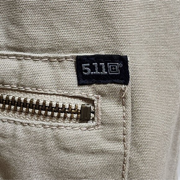 5.11 Tactical Vest Series 80001 Men L Beige Cotton Zip Hunting Shooting Conceal - Picture 15 of 15